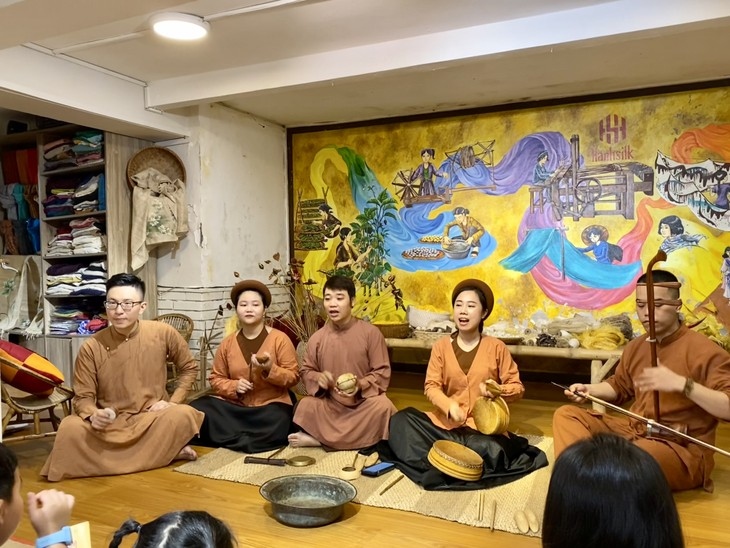 Xam shows rekindle nostalgia, strengthen family bonds